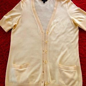 Talbots xs short sleeve cardigan in beautiful yellow color.
